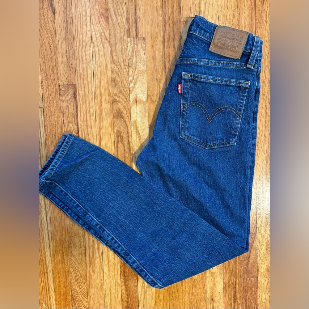 Levi's Women’s Jeans. sz 24